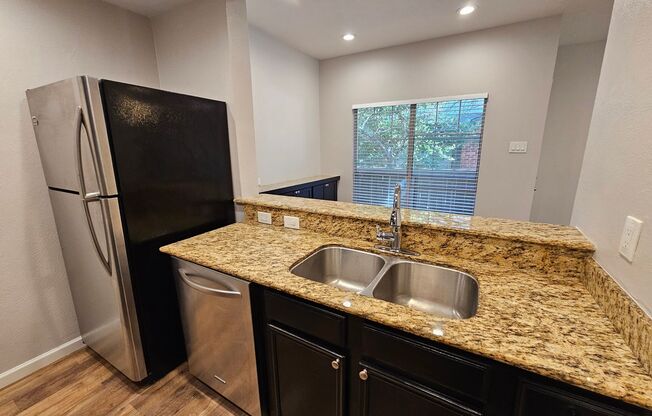 Minutes away from Downtown, Uptown, Deep Ellum, Top Golf, North Park Mall, SMU, Shops at Park Lane, Sopac trail, White Rock trail