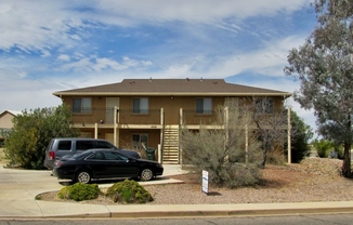 2 beds, 2 baths, $1,000, Unit Unit B