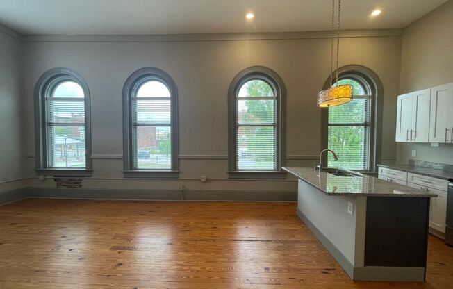 614 Poplar Street