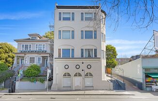 4018 Broadway