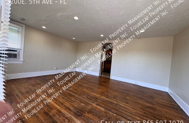 3200 E 5 AVE