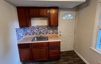 2 beds, 1 bath, $550, Unit UNIT A