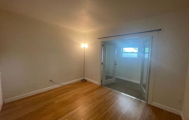 2 beds, 1 bath, $1,800