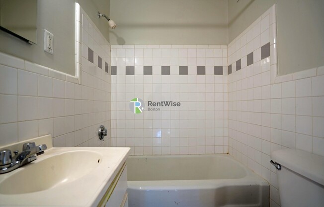 1212 COMMONWEALTH AVE