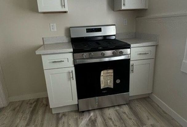 Studio, 1 bath, 500 sqft, $1,495, Unit 302