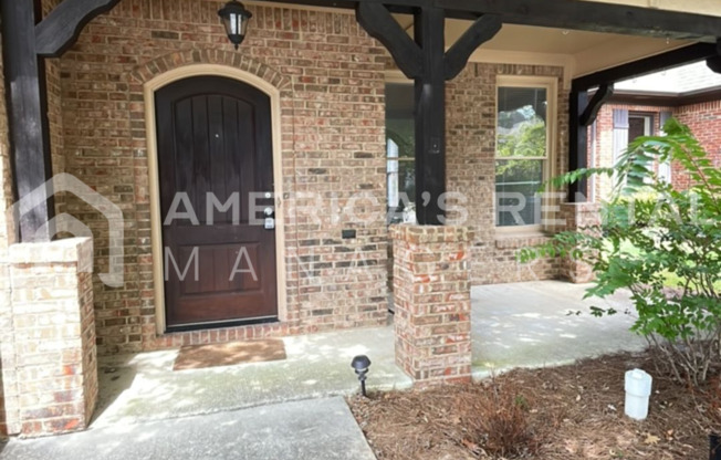 Home for Rent in Hoover, AL!!  SIGN A 13 MONTH LEASE BY 11/30/24 TO RECEIVE A $500 GIFT CARD UPON MOVE IN!!! Available to View Now!!!