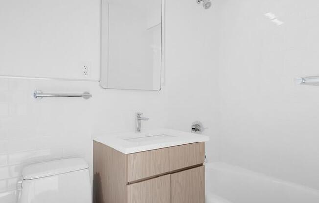 2 beds, 2 baths, $12,800, Unit PH22B