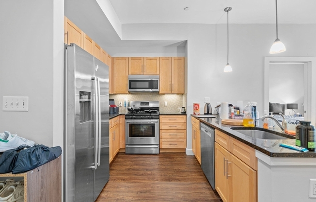 2 beds, 2 baths, 982 sqft, $4,250, Unit 103