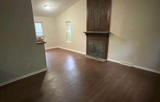 3 beds, 1 bath, $1,595