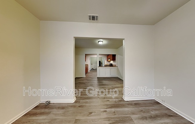 4416 8 AVE