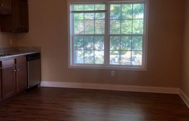 1 bed, 1 bath, 808 sqft, $675, Unit G4