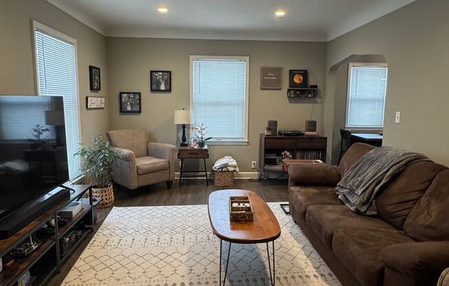 5704-5706 Chicago Avenue