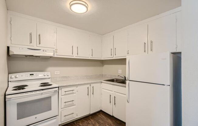 2 beds, 1 bath, 700 sqft, $1,395, Unit 101