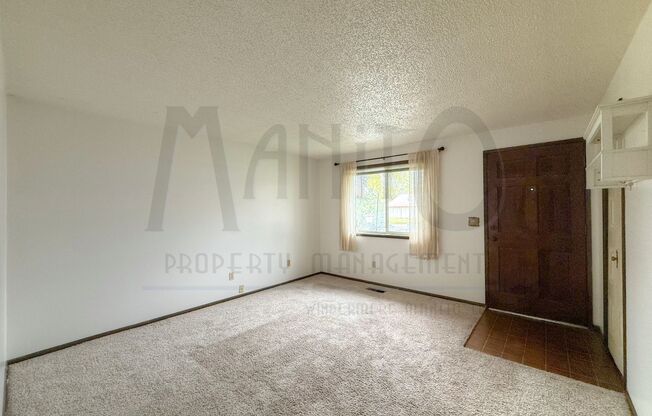 Indiana Ave/Ella Rd Duplex