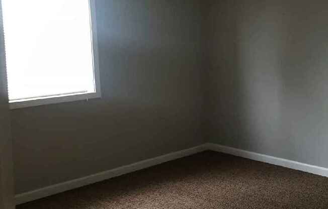 2 beds, 1 bath, 986 sqft, $950, Unit 1423-E