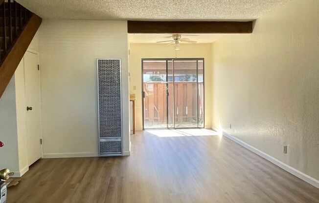 Upgraded Walnut Meadows Condo