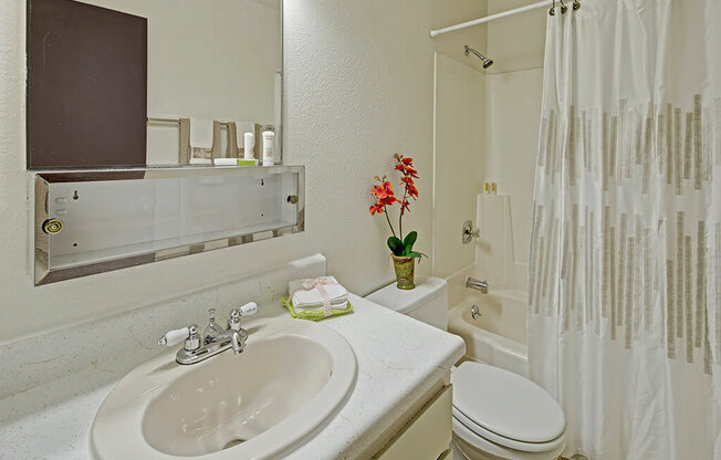 The Glen Bathroom