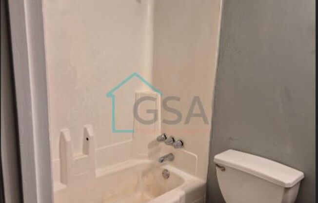 3 beds, 1 bath, 1,050 sqft, $1,200, Unit 114 Aster Drive-1