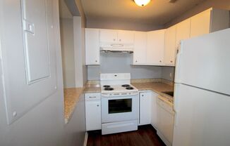 4 beds, 2 baths, $525