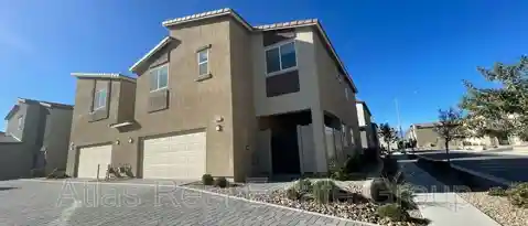 4527 SAPPHIRE MOON AVE