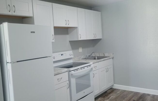 2 beds, 1 bath, 695 sqft, $1,250, Unit 505 E4