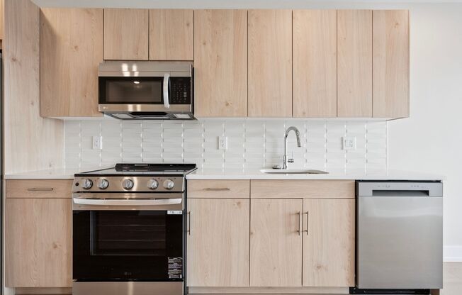 1 bed, 1 bath, 481 sqft, $1,765, Unit Unit 627