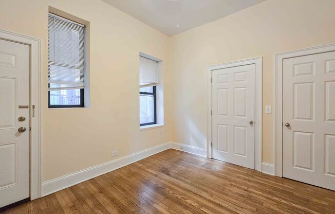 3 beds, 2 baths, 1,365 sqft, $4,250, Unit 877-D1