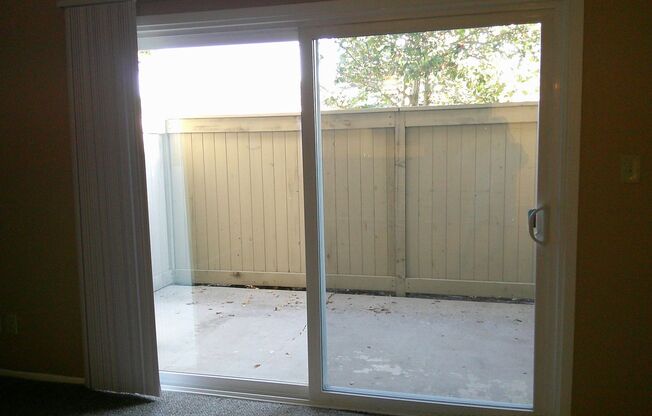 3 beds, 2 baths, 1,225 sqft, $3,300, Unit 48-21H