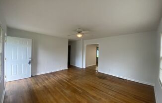 3 beds, 1 bath, $1,400