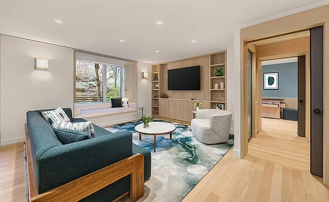 3 beds, 3 baths, 1,628 sqft, $20,000, Unit 22A