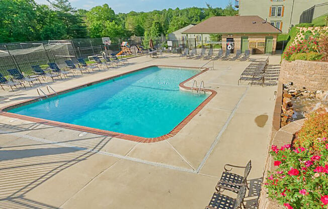 swimming pool at Village Royale Apartments