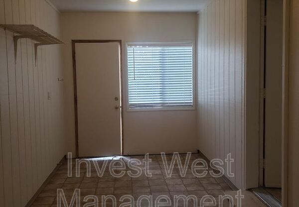 1714 SE 145 CT