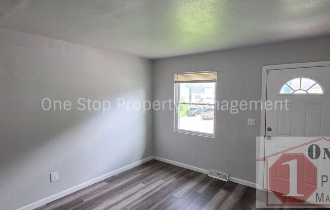 Spacious 3 Bedroom, 1 Bathroom Duplex for Rent in Independence, Missouri