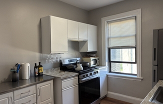 2 beds, 1 bath, 720 sqft, $2,600, Unit 21