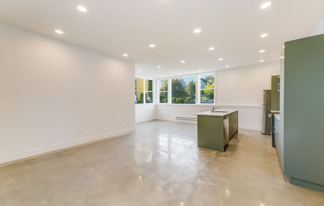 1414 20 AVE