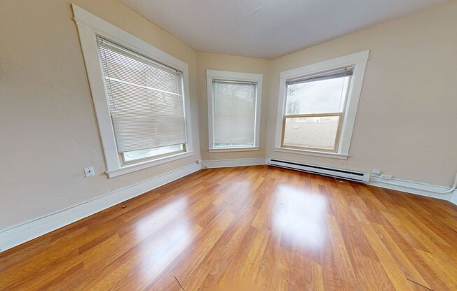 2 beds, 1 bath, $2,445, Unit 209