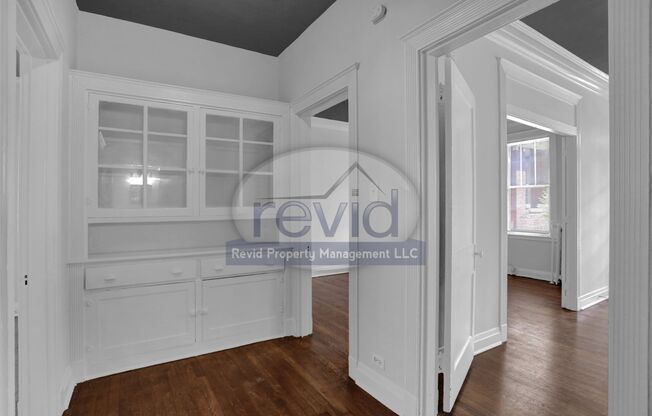 2 beds, 1 bath, 950 sqft, $995, Unit 308-3