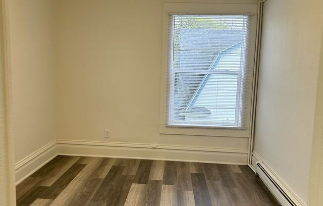 Studio, 1 bath, 225 sqft, $475, Unit 2