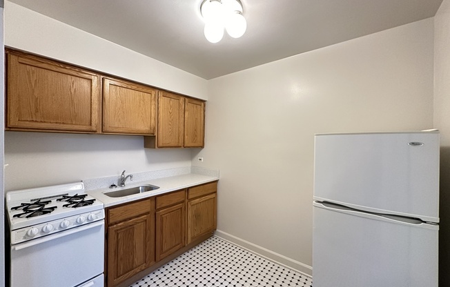 4529 531 N ASHLAND