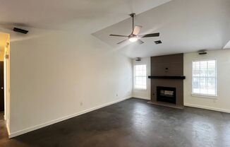 3 beds, 2 baths, $1,595