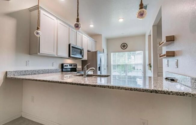 1122 Hillhurst Drive