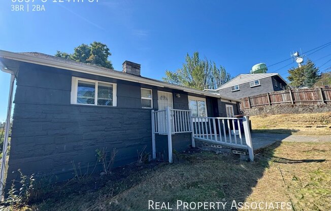 6837 S 124 ST