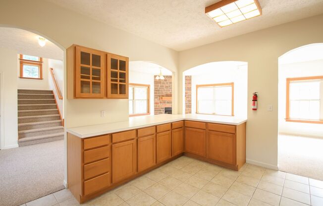 2 beds, 2 baths, 1,850 sqft, $2,285