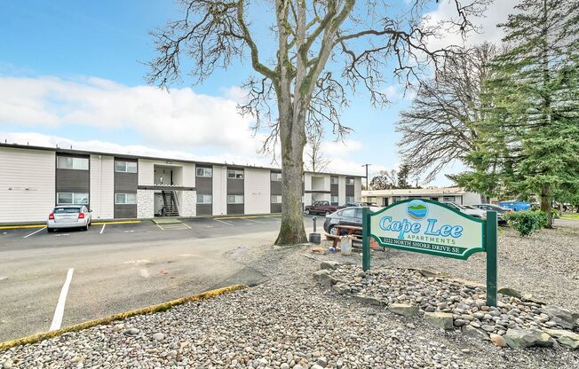 2 beds, 1 bath, 880 sqft, $1,395, Unit #1