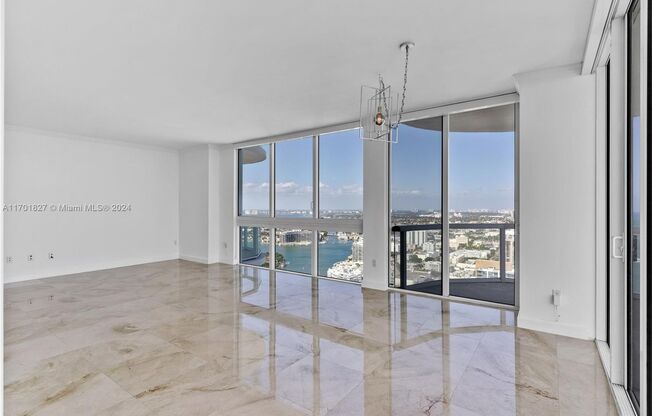 3 beds, 2.5 baths, 1,761 sqft, $11,500, Unit 6365 Collins Ave # 42-01 (A11701827)