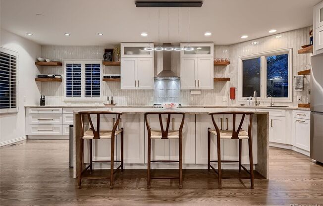 Extravagant home with lots to offer!