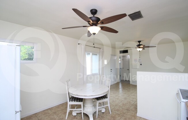 50 E VALENCIA DR