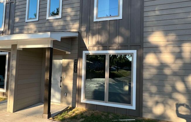 2526-2600 South Fannin Avenue