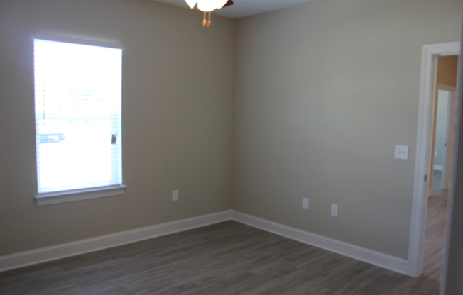 2 beds, 2 baths, $1,525, Unit APARTMENT 204