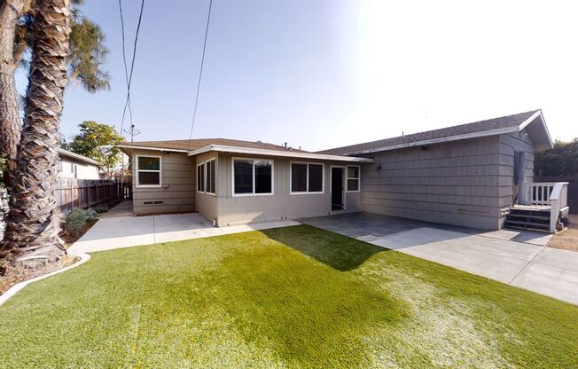 6BD/3BA, Renovated Backyard!
